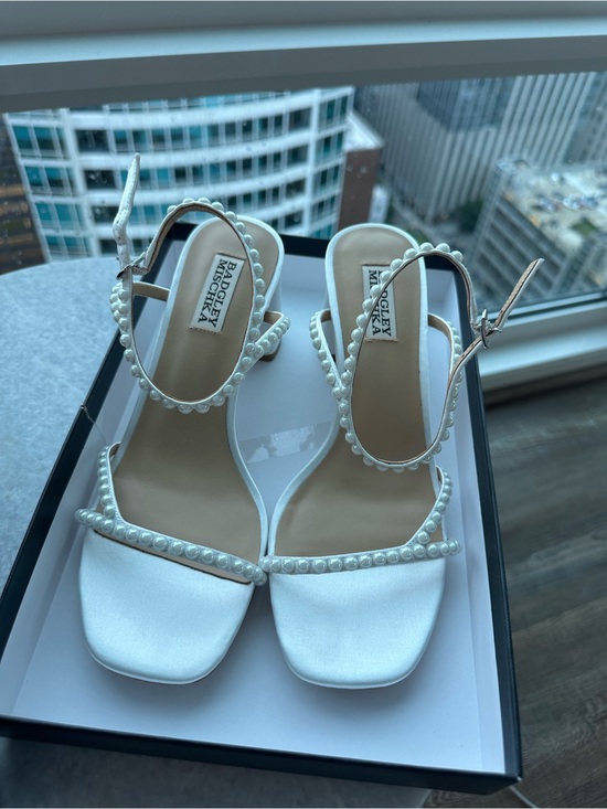 Badgley Mischka Shoes - Badgley Mischka White Satin Giabella Heels